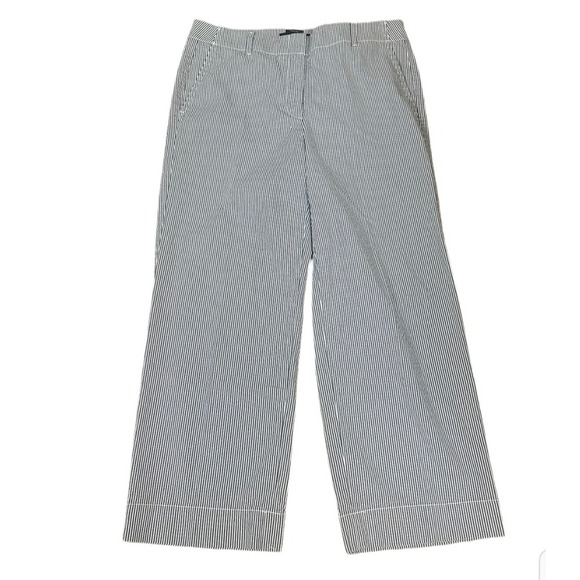 Talbots Chelsea Capri Sz 6 Navy Blue White Striped Casual Seersucker Pants - Picture 1 of 4